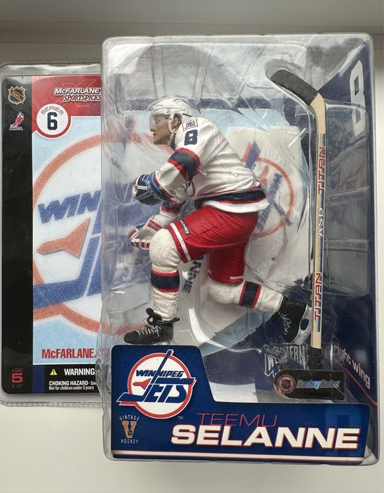 Хокейна фігурка McFarlane