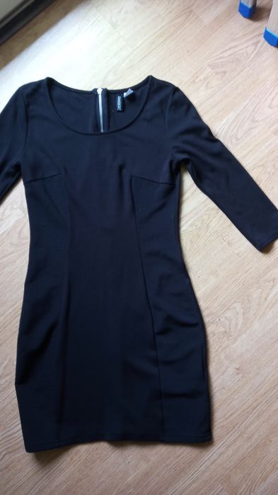 Czarna sukienka z H&M rozm.38