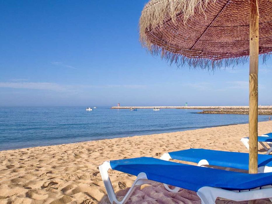 CASA ISABEL - T1 c/piscina a  150mts da praia e Central - LIVRE c/ DESCONTOS!!- JULHO + SET - QUARTEIRA
