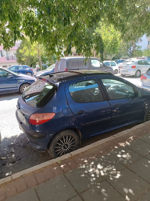 Peugeot 206 à venda