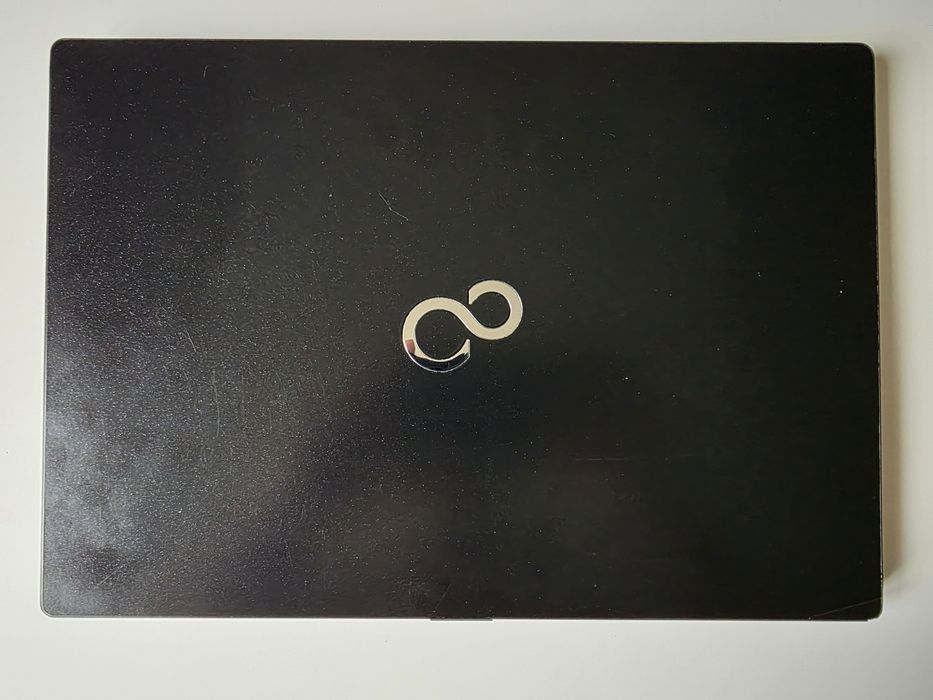 Laptop Fujitsu Lifebook U904