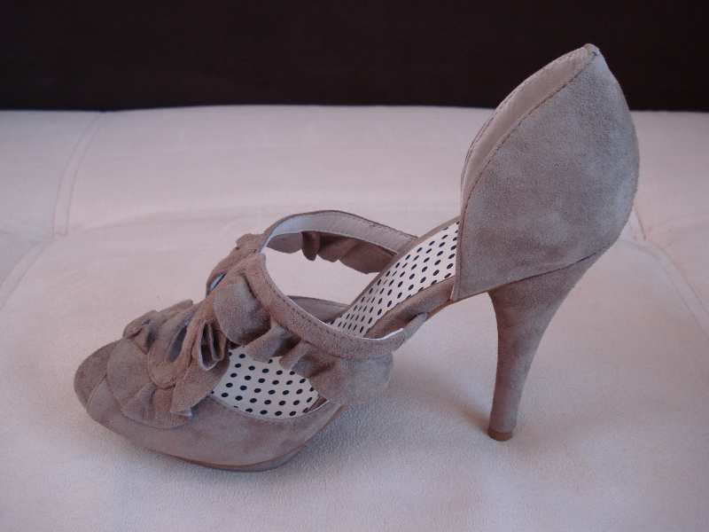 Sandały I'S LONDON roz.37 -- NOWE --