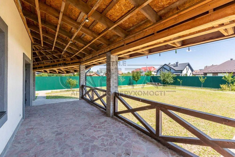 Продажа 2-этажного дома, с. Пуховка, Броварской р-н.