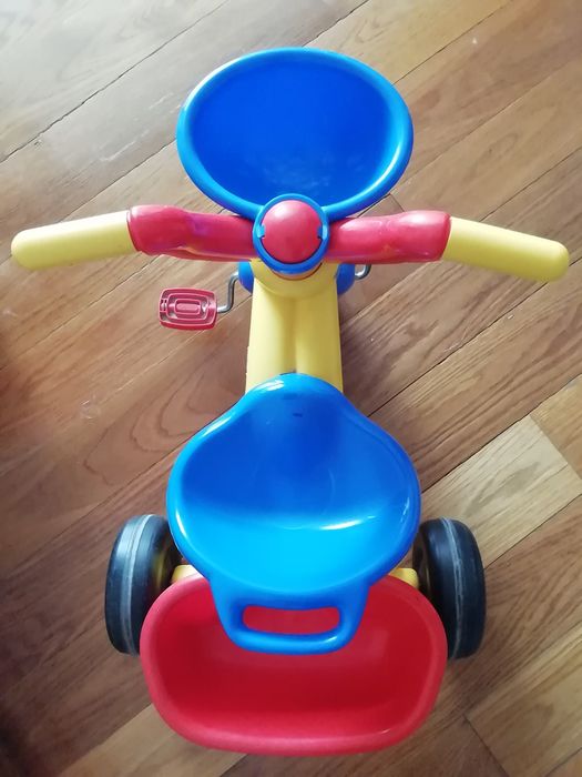 Triciclo colorido