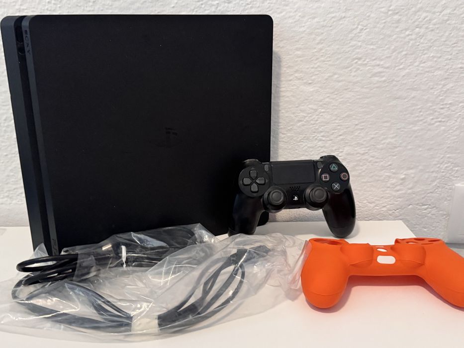 PS4 Slim com 500GB