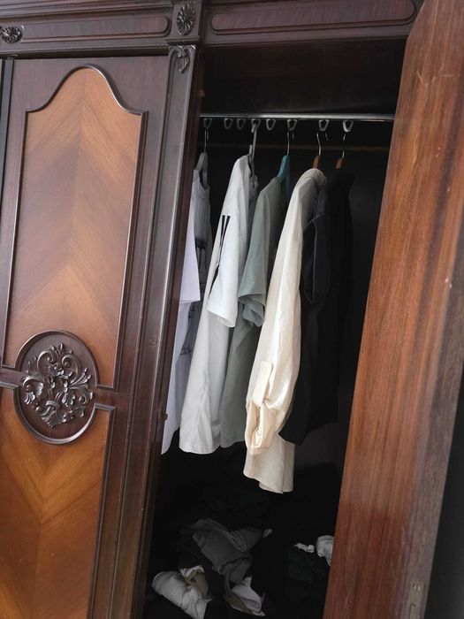 Guarda-roupa de 4 portas
