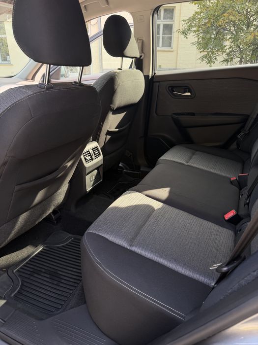 Nissan Rogue SV 2021