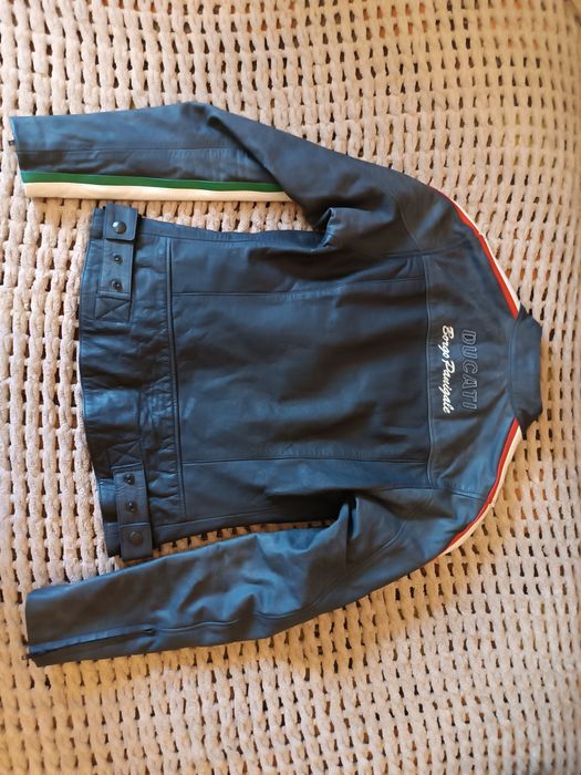 Шкіряна мотокуртка для дівчини Dainese Ducati
