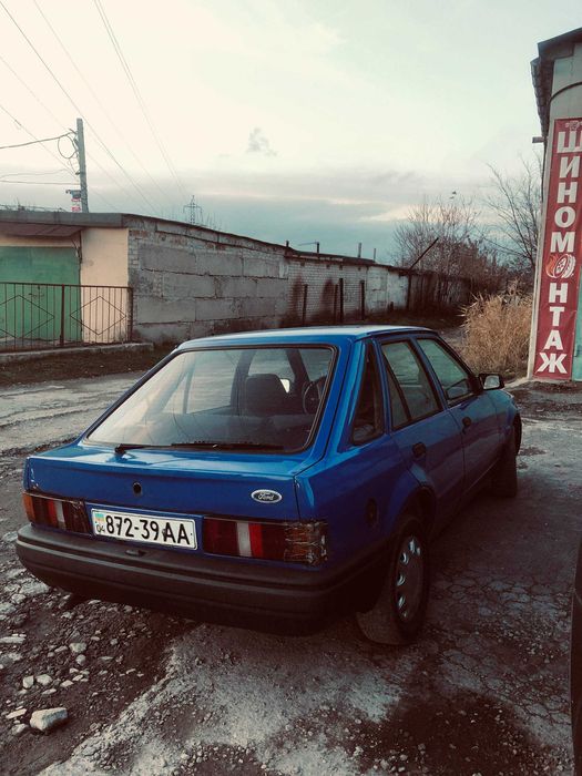 Форд ескорд 1986 1,3 Хетчбэк На ходу