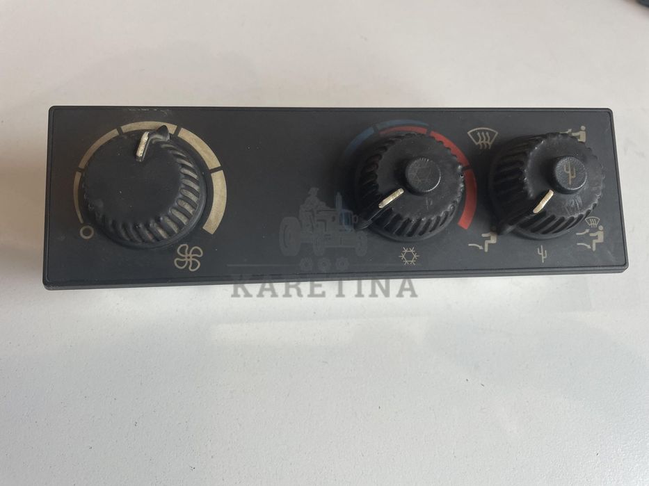 John Deere 6x30 7x30 - sterownik panel klimatyzacji AL177051 AL200050