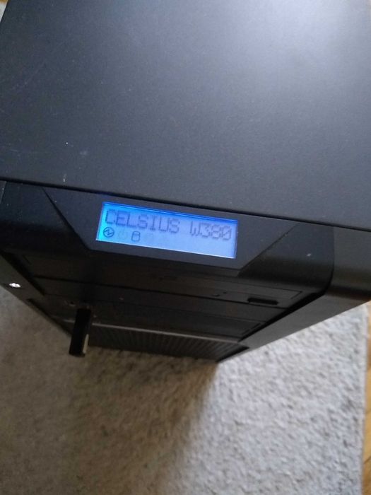 komputer fujitsu