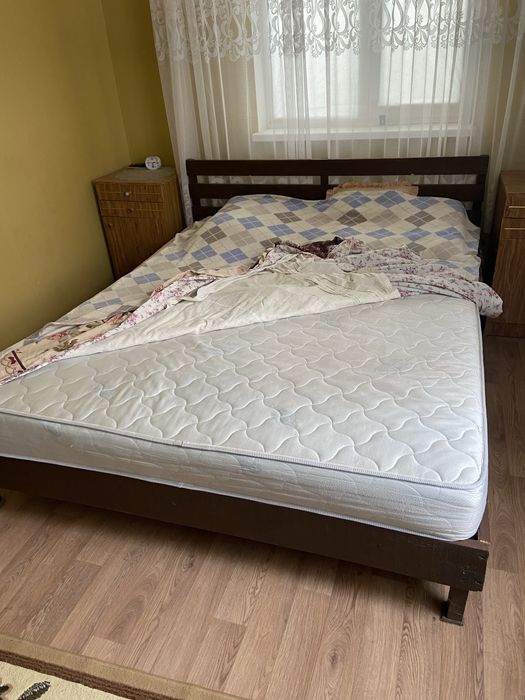 Продается двухспальная кровать