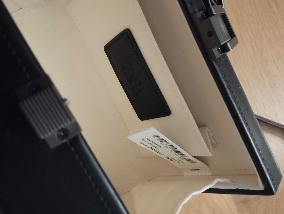 Listonoszka Zara Czarna