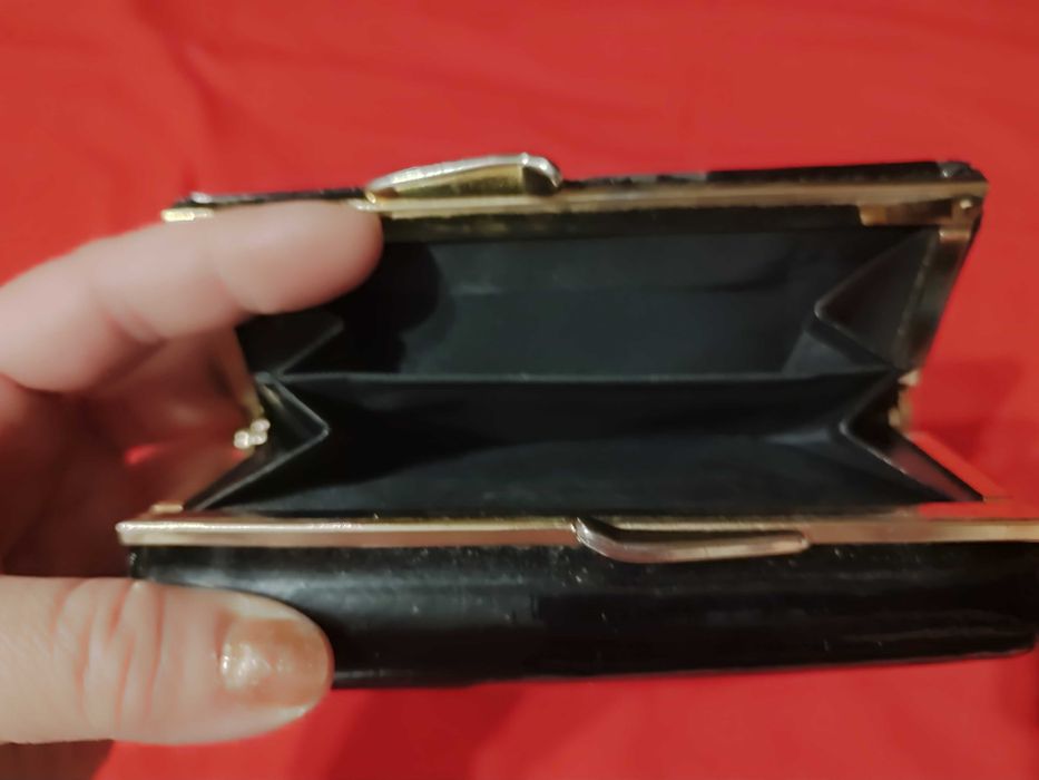 Женский  кошелёк, лаковая кожа "CHANEL" , "Шанель " б у