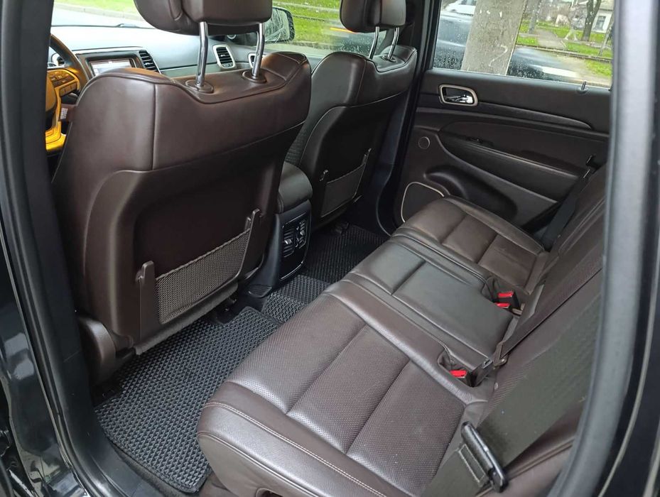 Продам шикарний автомобіль JEEP GRAND CHEROKEE 2015 р. 3.6 бензин