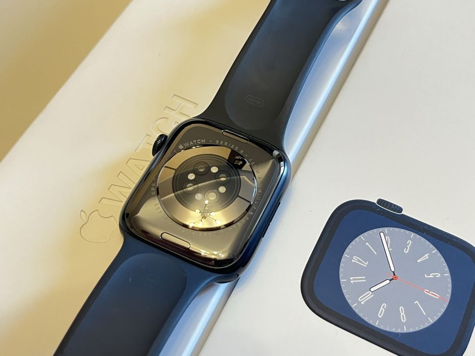 Apple Watch 8 Midnight Aluminum 45мм (годинник Епл Вотч 8)