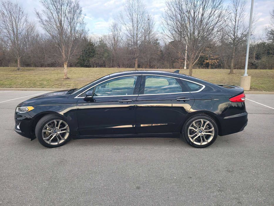 Ford Fusion Titanium      2020