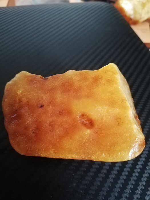 Bursztyn surowy bałtycki 57, 6g  (B7)