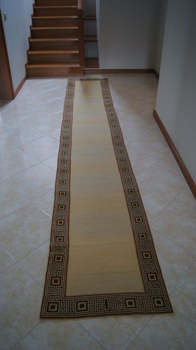 4 Tapetes de arraiolos + 17 ferros de bronze