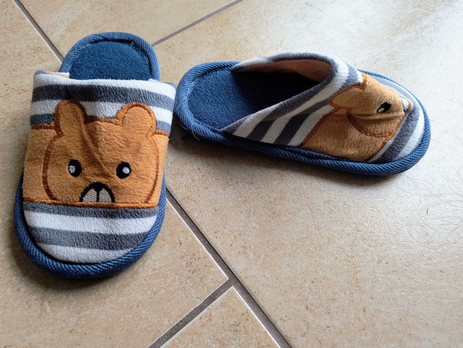 pantofle chłopięce rozmiar 30-31