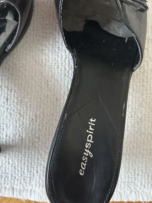 Klapki czarne roz 36