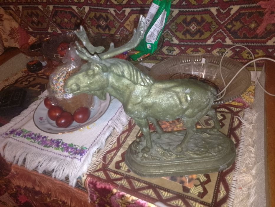 Декор олень металл белый.2780. вес..