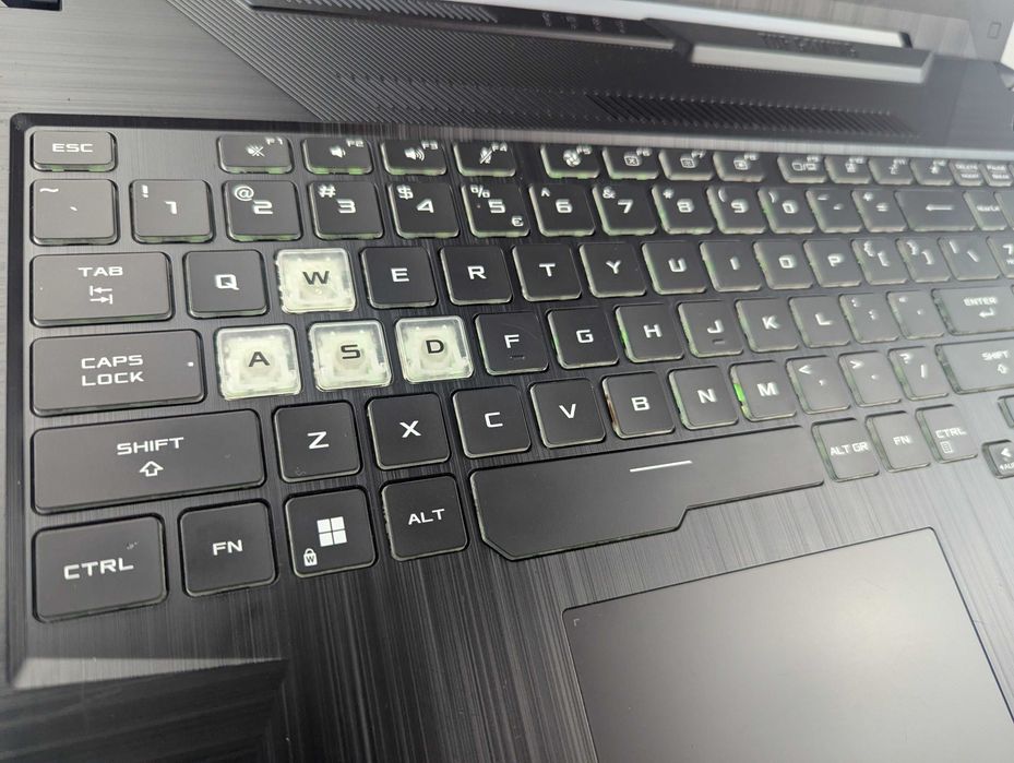 LAPTOP GAMINGOWY Asus TUF F15 RTX 2050 Intel i5-11400H 144 hz