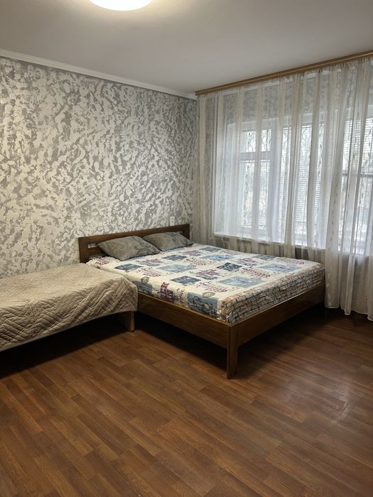 Квартира однокімнатна подобово.