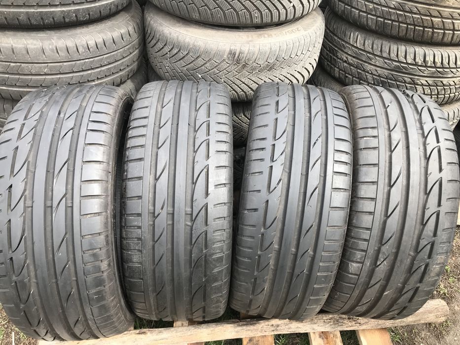Комплект летних шин 225\45\17 Bridgestone Potenza s001