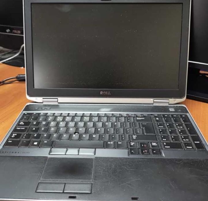 3 x laptop DELL E6530 E6420 E6520 niekompletne - dawcy patrz info
