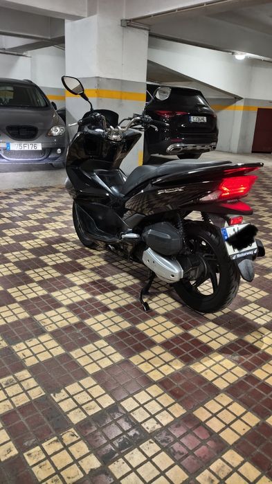 Honda PCX 2018 impecável