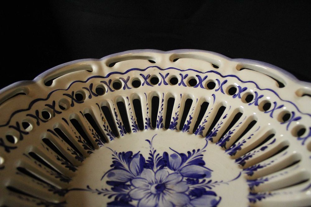 Fruteira em cerâmica portuguesa tradicional, pintada à mão