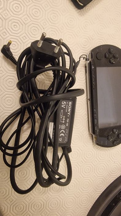 PSP 3004 piano black