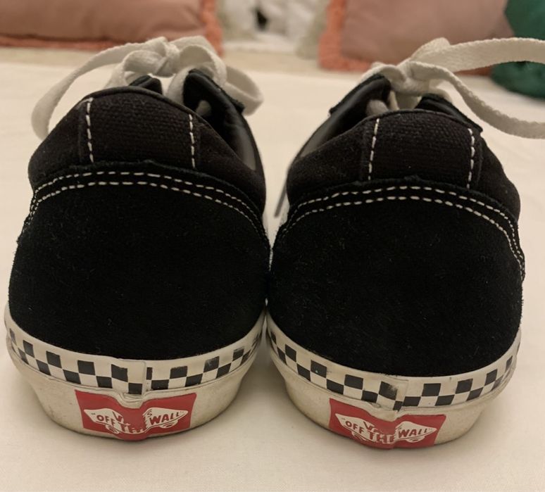 Tenis Vans, em lona e camurça