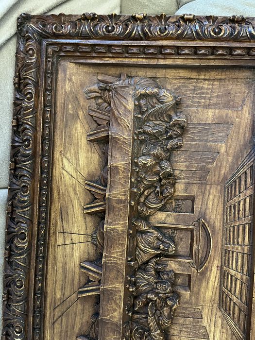 Ultima ceia em madeira entalhada