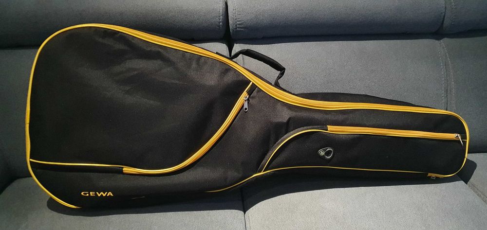 Gitara ever play z pokrowcem i stroikiem strun.