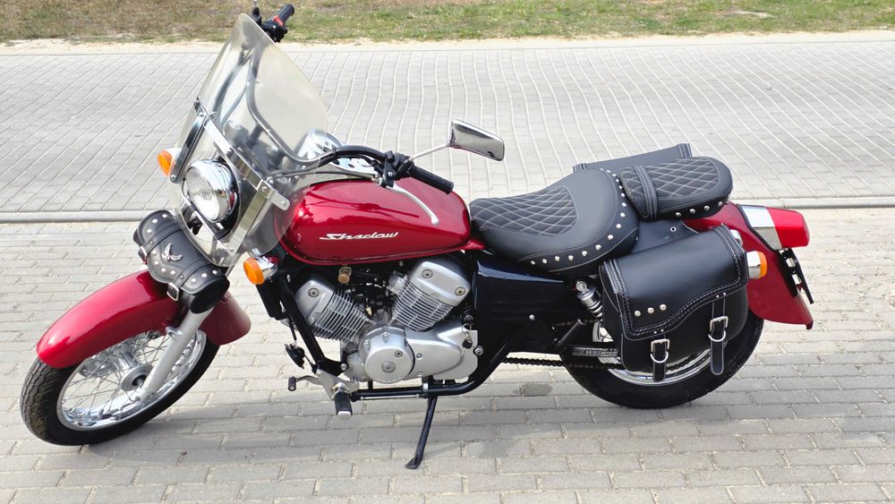 Honda Shadow 125  Tylko 2 tyś km  Idealna..
