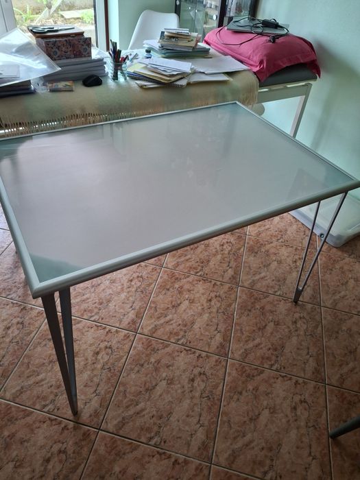 Mesa de vidro escritório,  cozinha...