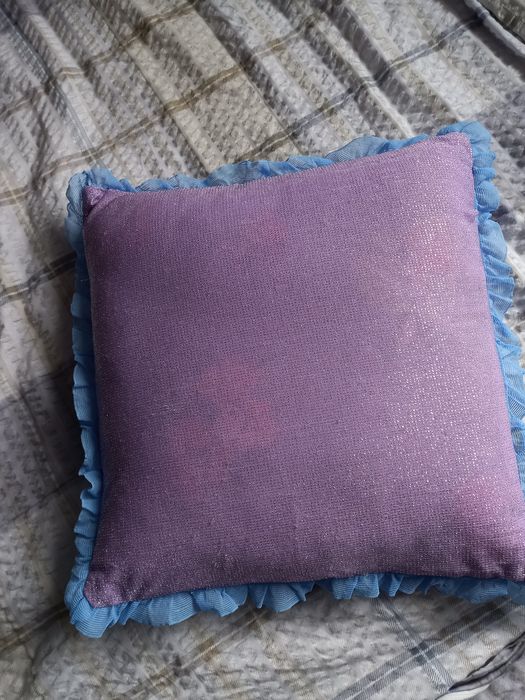 Подушки ручна робота.