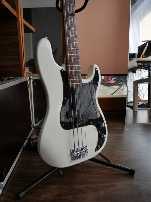 Fender Squier Precision Bass Gitara Basowa