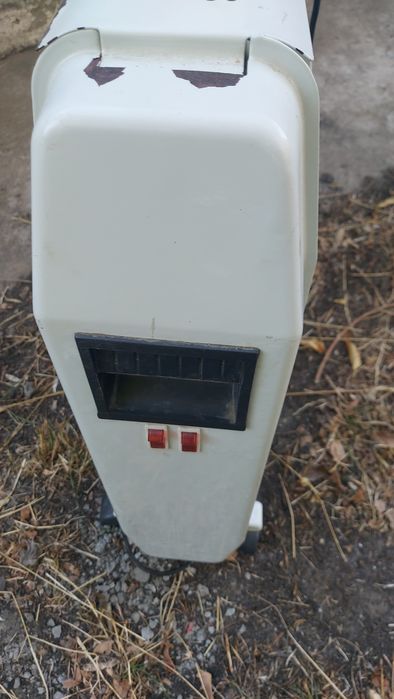 Обігрівач електричний масляний