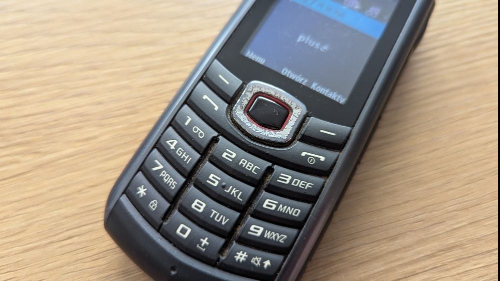 Samsung Solid B2710
