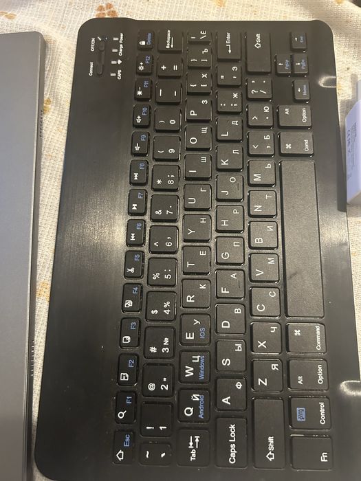 Vendo tablet e teclado