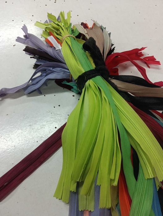 Fexos para confecção invisíveis vários tamanhos e cores