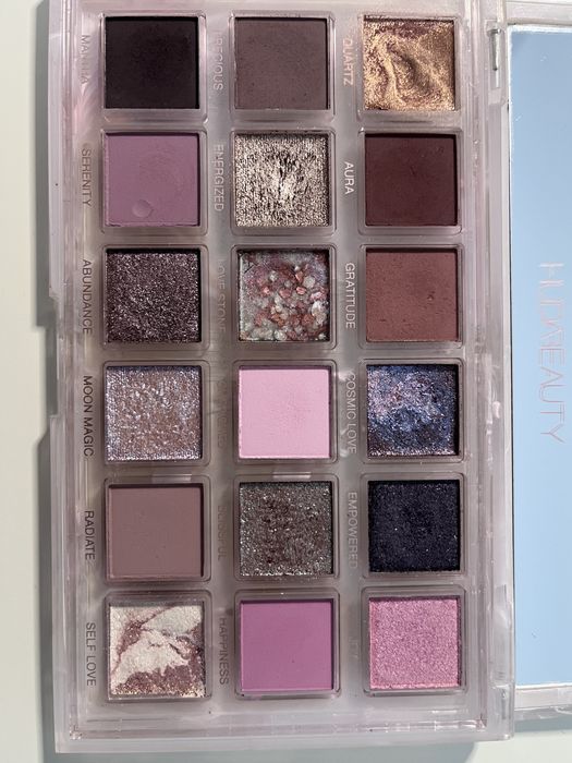 Huda Beauty Rose Quartz