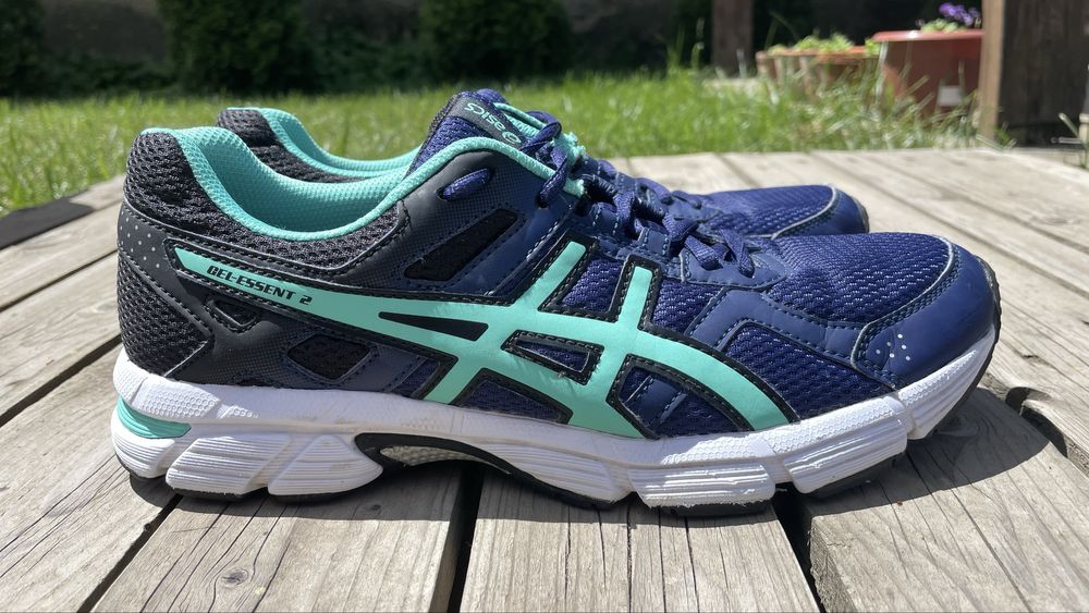 Кросівки ASICS Gel-Essent 2, розмір 42 (26.5 см), стан 8/10