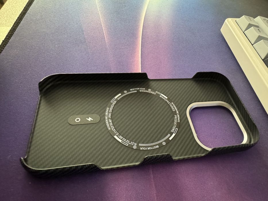 Кейс для Iphone 16pro