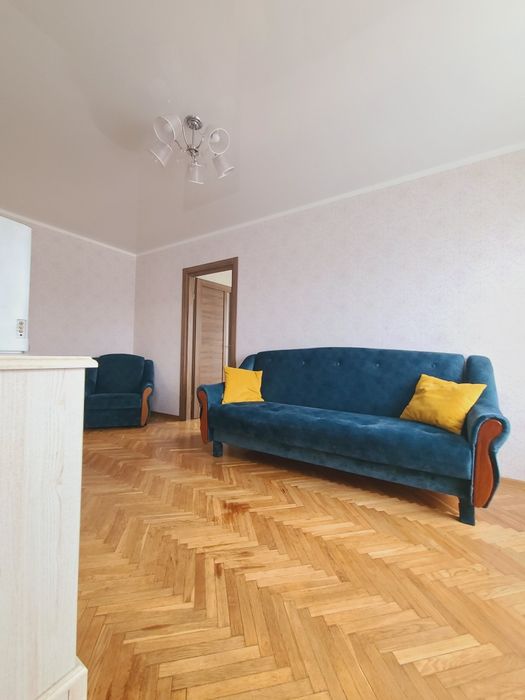 Подобово 2 кім. кв.  навпроти обласної лікарні, ЖД вокзал -  2 хв.