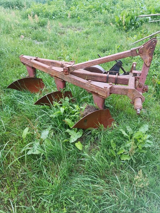 Продам плуг 2*25 Орлик привезений з Польщі
