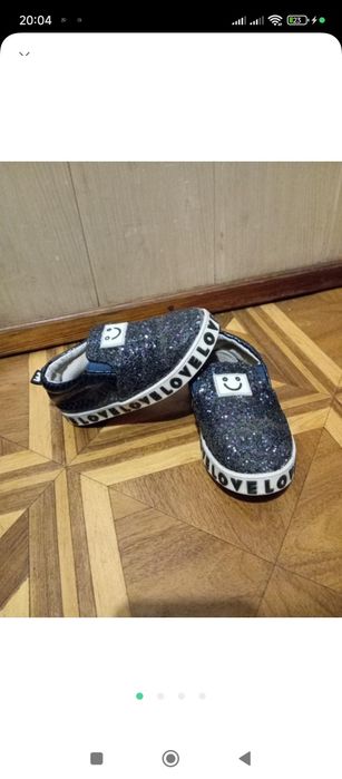 Взуття 21, 25-27 розмір для хлопчиків і для дівчаток